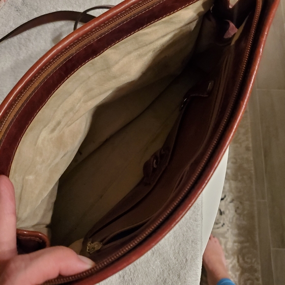 Vintage Brown Leather Brahmin Purse - Picture 8 of 13